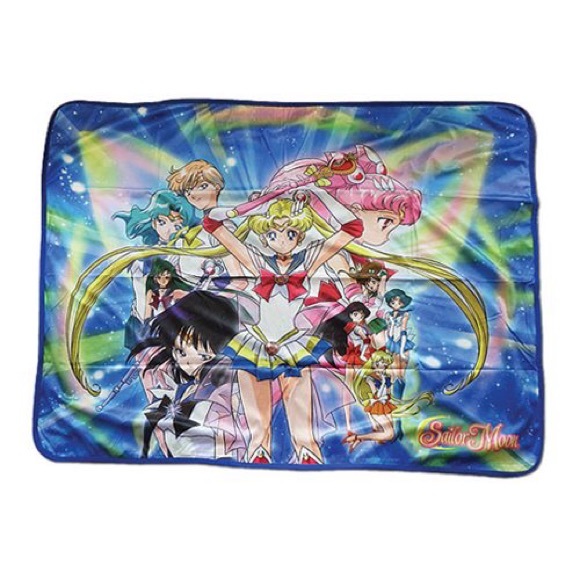 Hot Topic Other - Sailor Moon and Sailor Scouts Throw Blanket